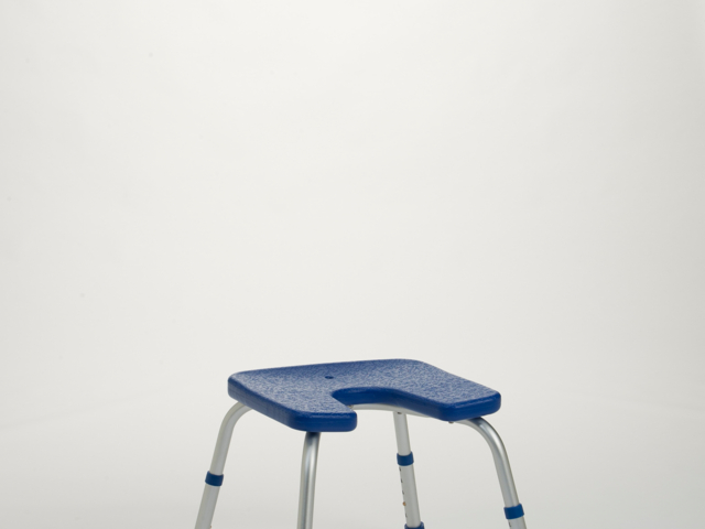 tabouret de douche avec découpe